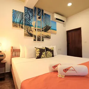 Guest house D, Negombo